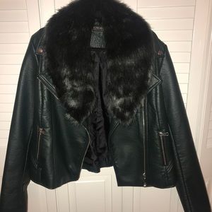 PLUS SIZE!! Hunter green leather jacket